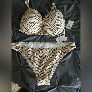 Beige&Black  BNWT  38DD animal 🐯print Bikini! 👙/ HIGH cut but not too reviling
